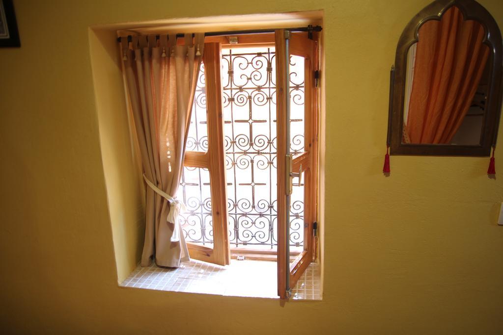 Maison D'Hotes Dar El Nath วาร์ซาเซต ภายนอก รูปภาพ