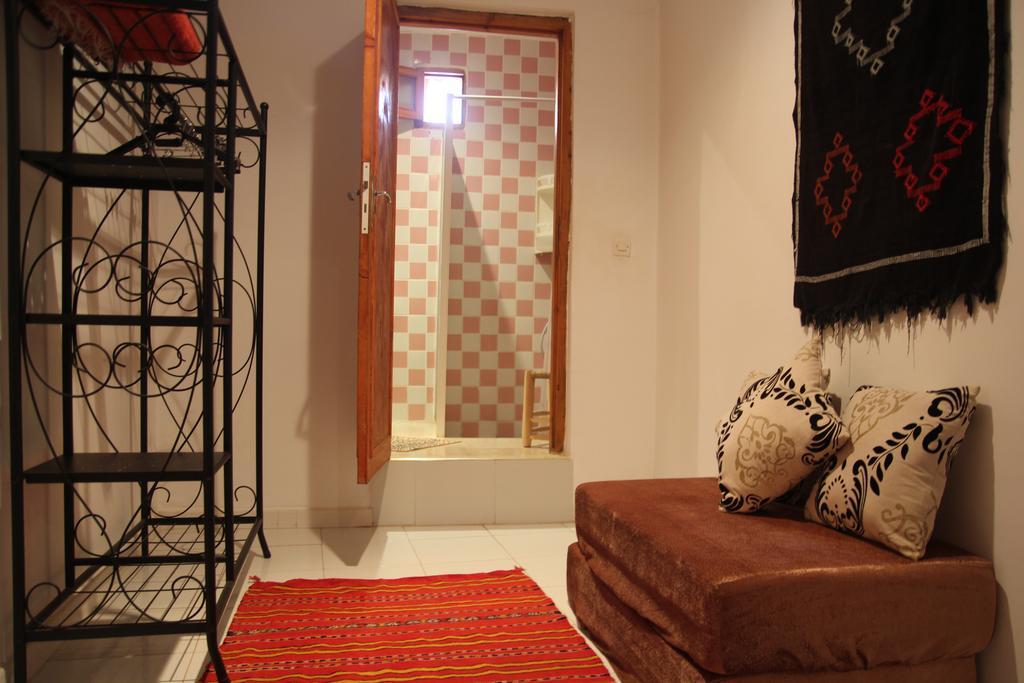 Maison D'Hotes Dar El Nath วาร์ซาเซต ภายนอก รูปภาพ